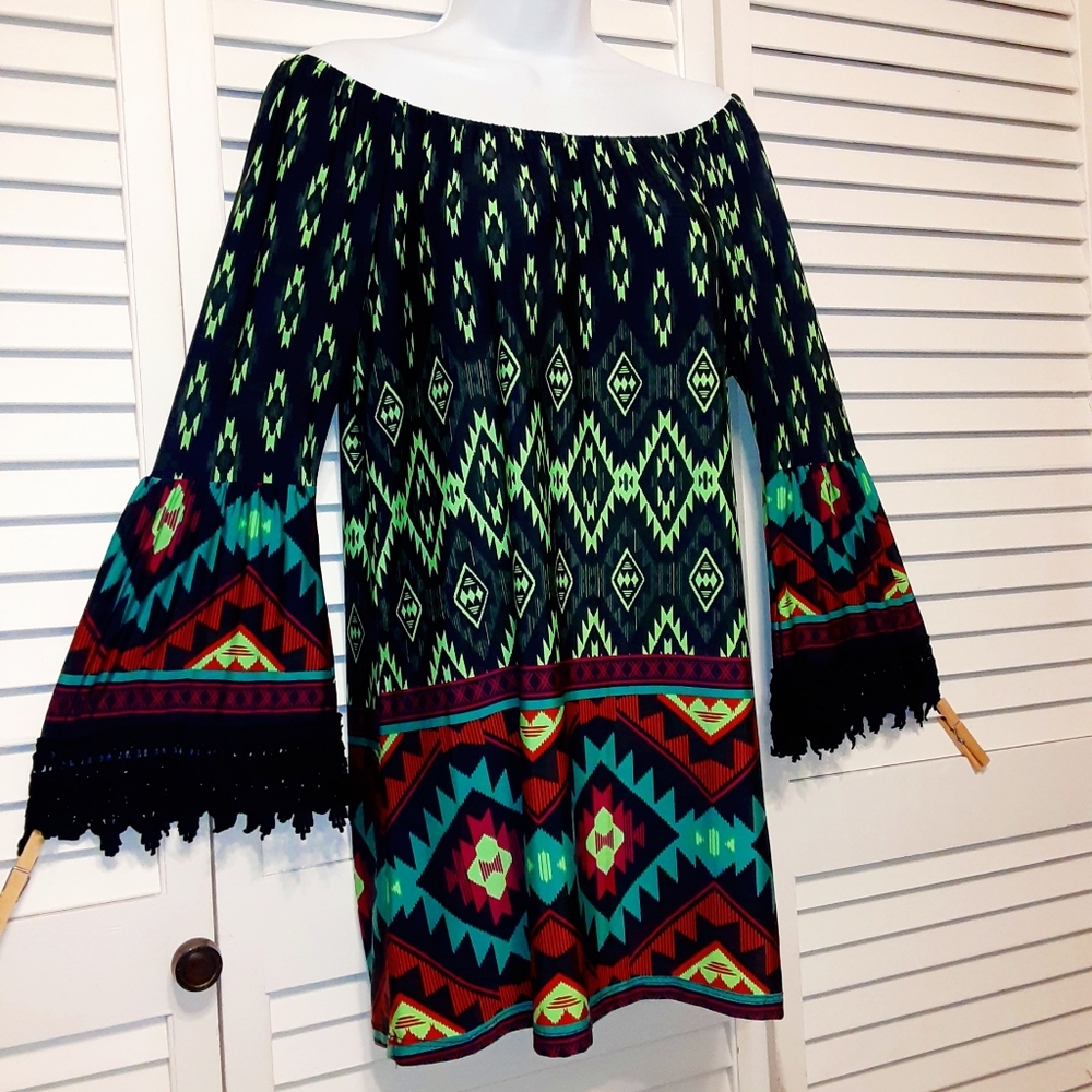 Lacy Bell Sleeve Tunic Dress/Blouse - Picture 5 of 9